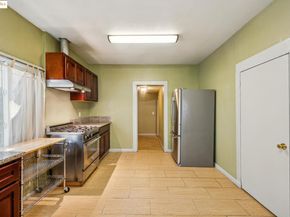 1820 International Blvd, Oakland CA 94606