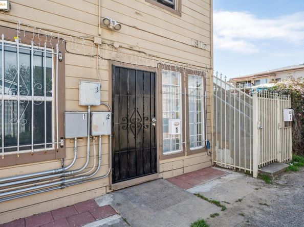 1820 International Blvd, Oakland CA 94606