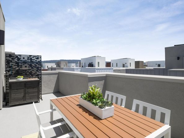 2007 Stanford Street, Alameda CA 94501