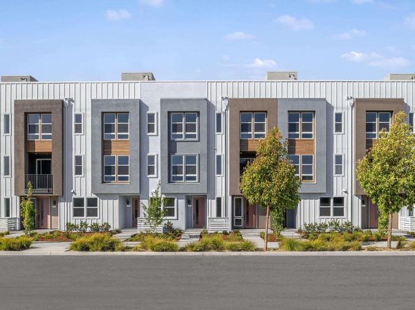 2007 Stanford Street, Alameda CA 94501
