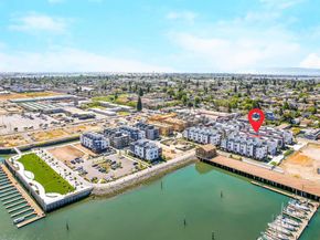 2007 Stanford Street, Alameda CA 94501