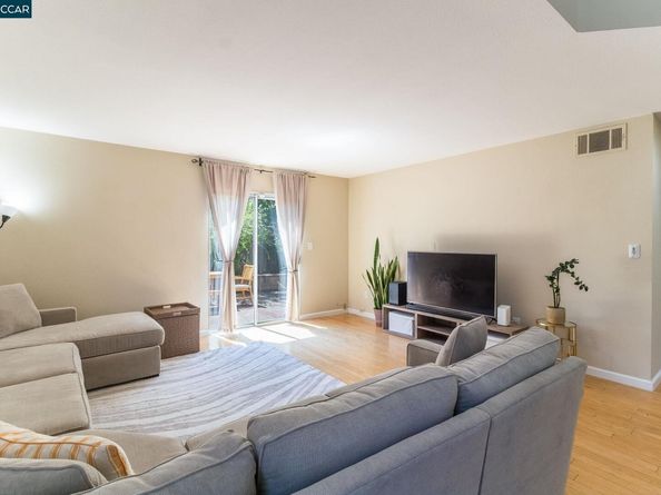 289 Crestview Ave, Martinez CA 94553
