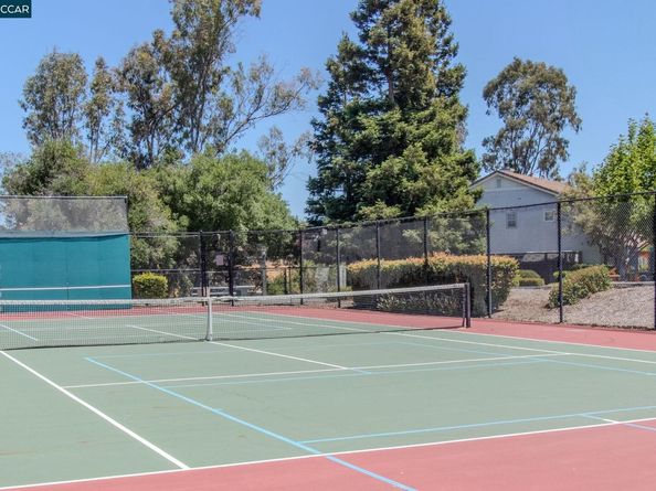 289 Crestview Ave, Martinez CA 94553