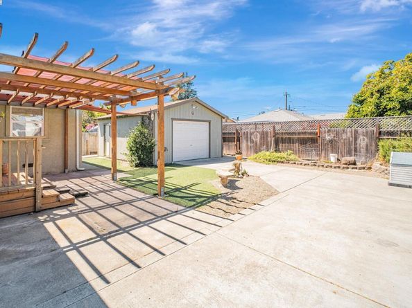 15049 Kesterson St, San Leandro CA 94579