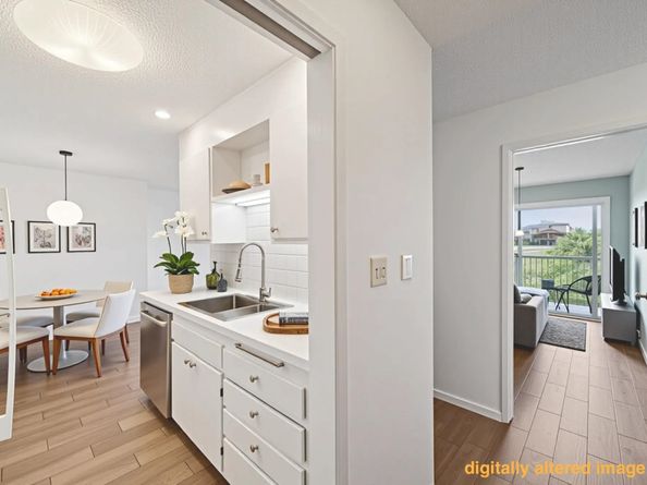 2 Panoramic Way 105, Berkeley CA 94704