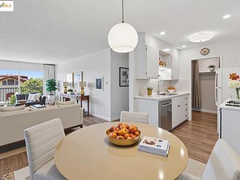 2 Panoramic Way