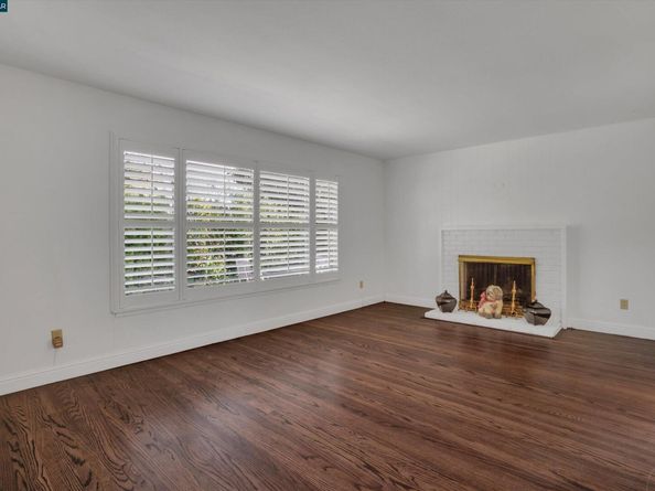 4404 Meadowbrook Dr, Richmond CA 94803