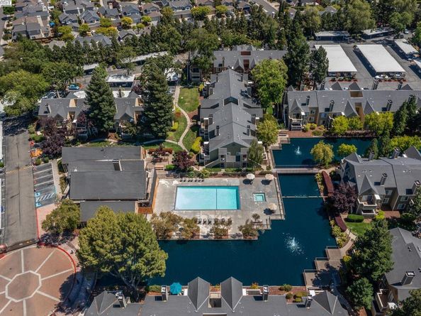 115 Reflections Dr 26, San Ramon CA 94583