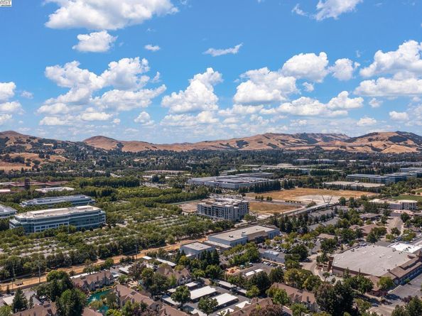 115 Reflections Dr 26, San Ramon CA 94583
