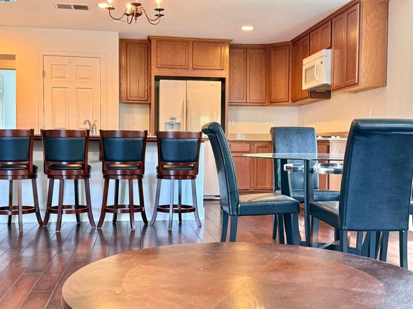 23654 Saklan Rd, Hayward CA 94545