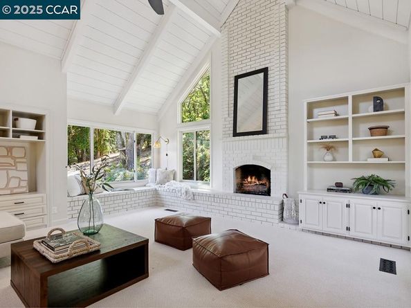 27 Toledo Dr, Lafayette CA 94549