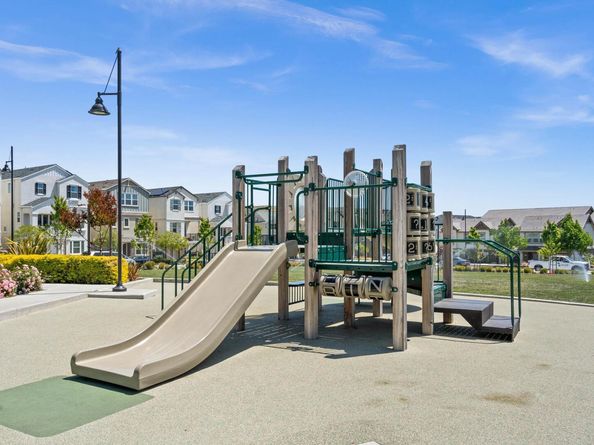 4440 Pine Mountain Way, Dublin CA 94568