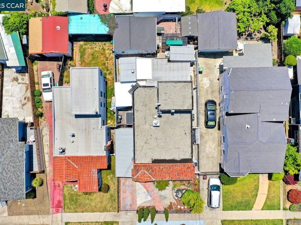 2014 109Th Ave, Oakland CA 94603