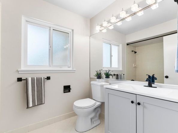 5176 Proctor Rd, Castro Valley CA 94546
