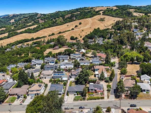 5176 Proctor Rd, Castro Valley CA 94546