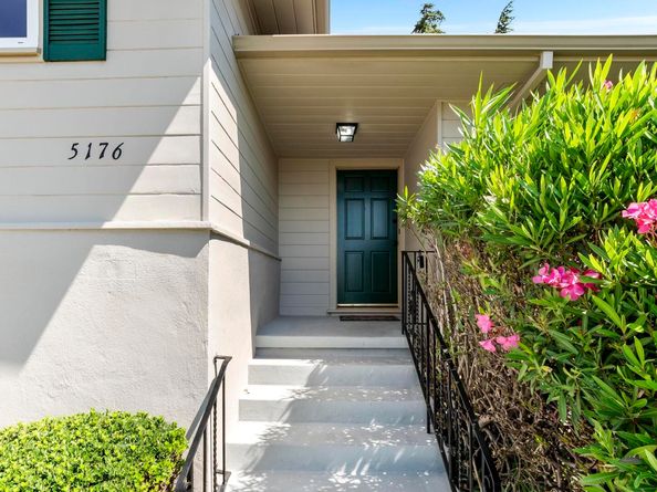 5176 Proctor Rd, Castro Valley CA 94546