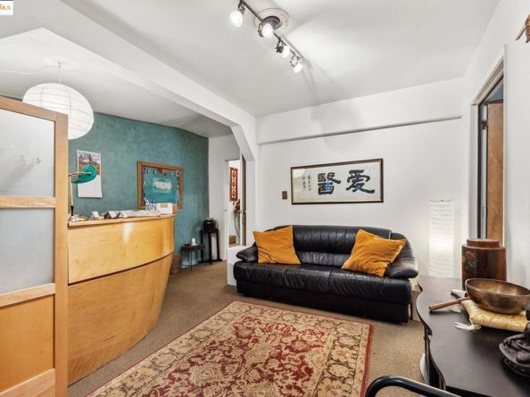 1718 Bancroft Way, Berkeley CA 94703