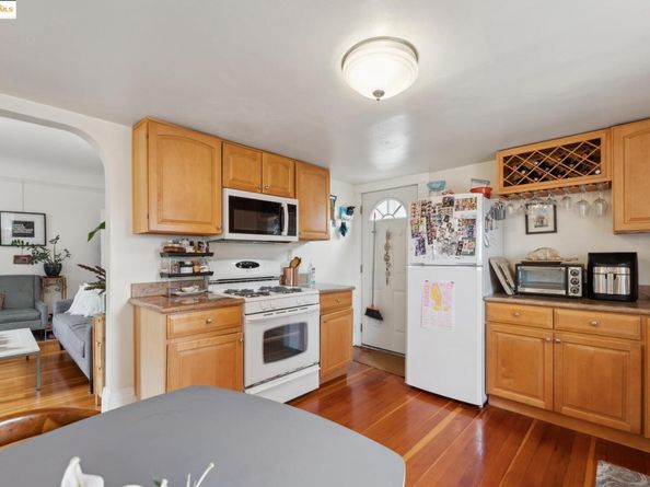 1718 Bancroft Way, Berkeley CA 94703
