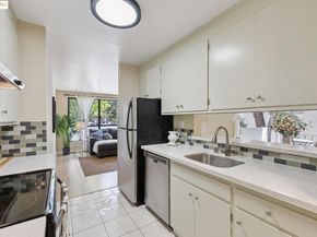 2632 Warring St 1, Berkeley CA 94704