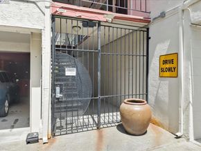 2133 Santa Clara Ave 217, Alameda CA 94501