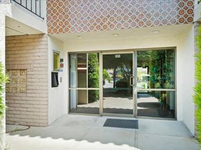 2133 Santa Clara Ave 217, Alameda CA 94501