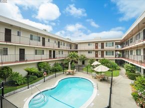 2133 Santa Clara Ave 217, Alameda CA 94501