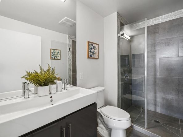 555 Innes 411, San Francisco CA 94124