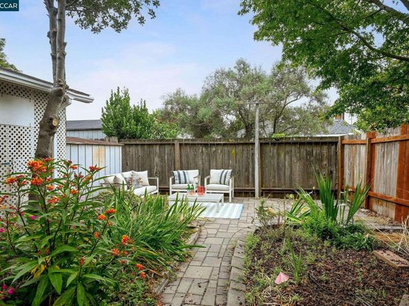 16063 Berkshire Dr, Castro Valley CA 94578
