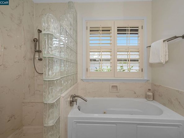 16063 Berkshire Dr, Castro Valley CA 94578