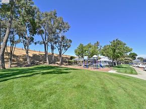 1031 Spring Valley CMN, Livermore CA 94551