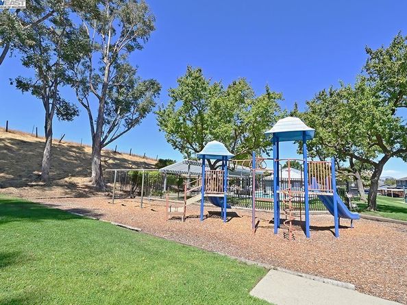 1031 Spring Valley CMN, Livermore CA 94551