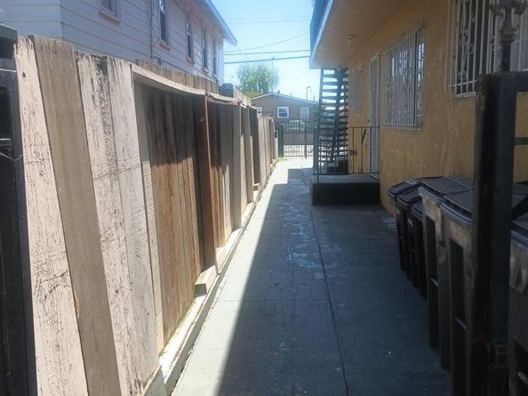 1109 Seminary Avenue, Oakland CA 94621