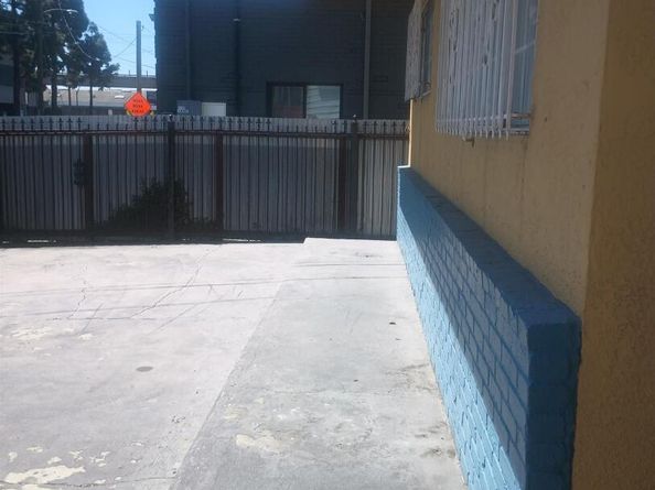 1109 Seminary Avenue, Oakland CA 94621