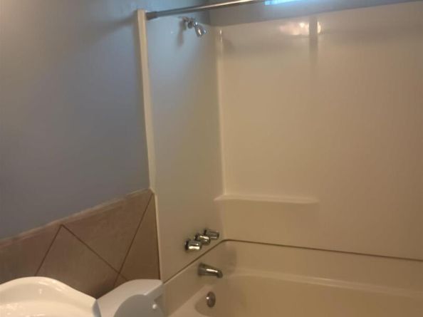 1109 Seminary Avenue, Oakland CA 94621