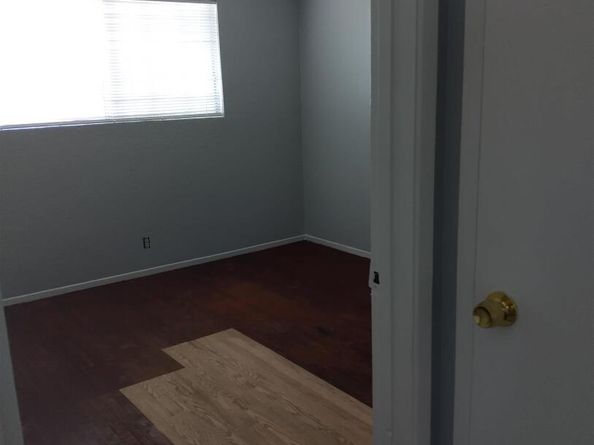 1109 Seminary Avenue, Oakland CA 94621