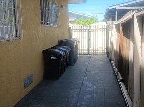 1109 Seminary Avenue, Oakland CA 94621