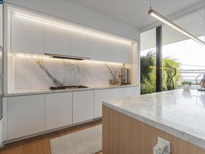 1 Steuart Ln 1103, San Francisco CA 94105