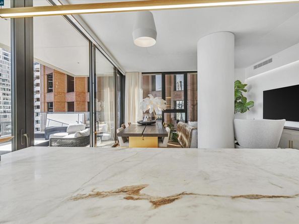 1 Steuart Ln 1103, San Francisco CA 94105