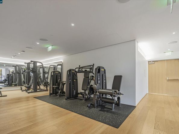 1 Steuart Ln 1103, San Francisco CA 94105