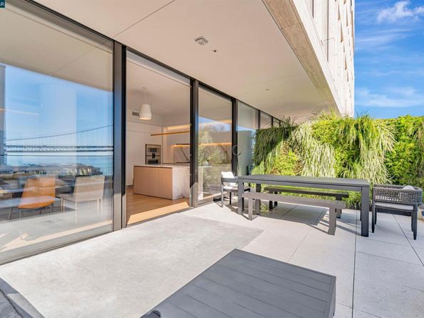 1 Steuart Ln 1103, San Francisco CA 94105