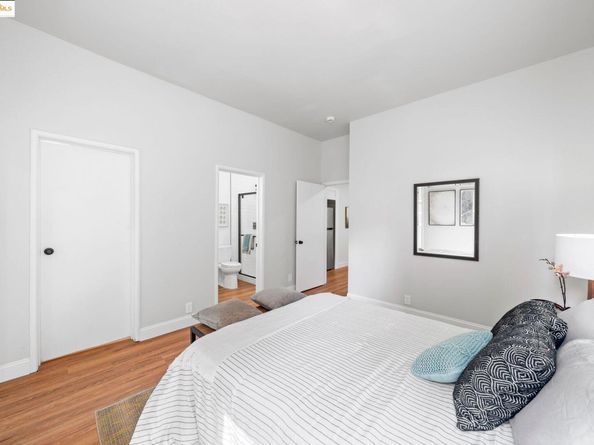 1923 West St, Oakland CA 94612