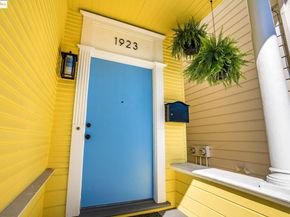 1923 West St, Oakland CA 94612