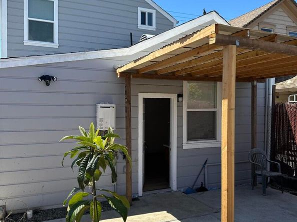 1130 E 11Th St, Oakland CA 94606