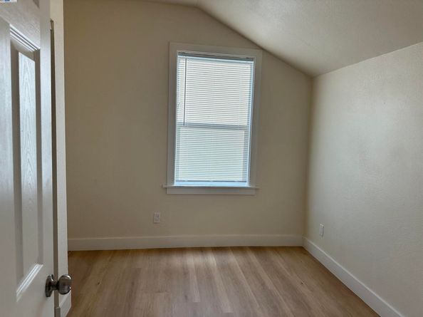 1130 E 11Th St, Oakland CA 94606