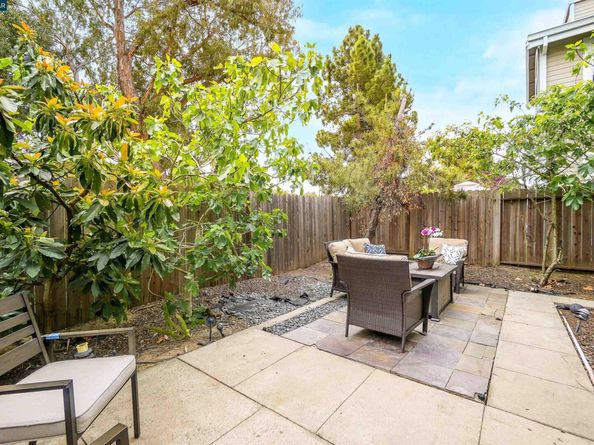 266 Scotts Vly, Hercules CA 94547