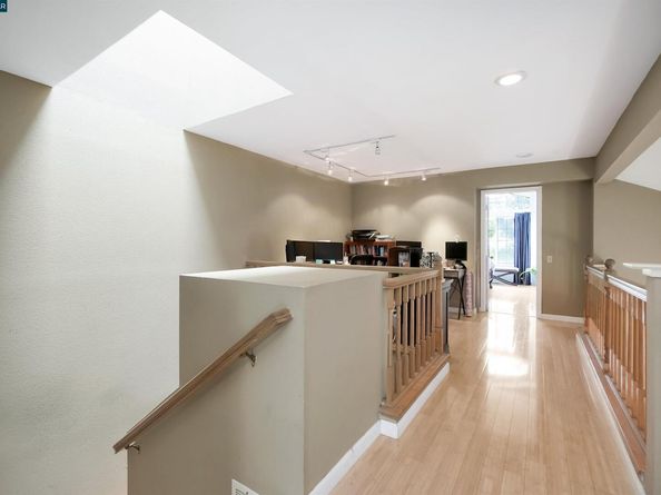 266 Scotts Vly, Hercules CA 94547
