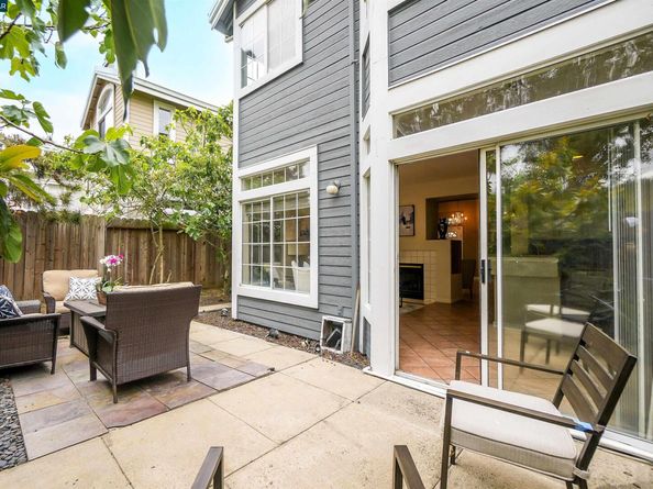 266 Scotts Vly, Hercules CA 94547