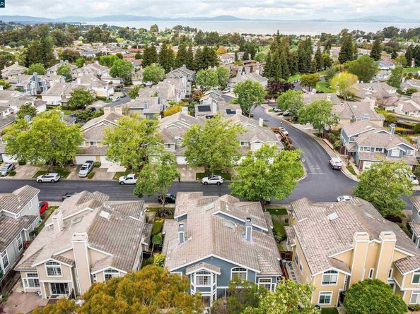 266 Scotts Vly, Hercules CA 94547