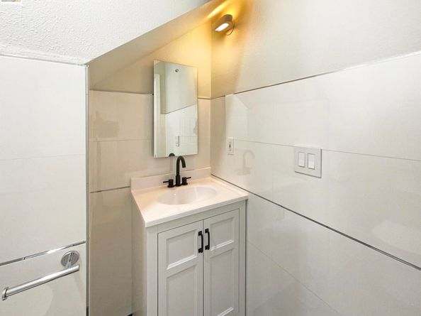 883 Calle De Verde, San Jose CA 95136