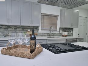 3036 23rd Avenue, Oakland CA 94602